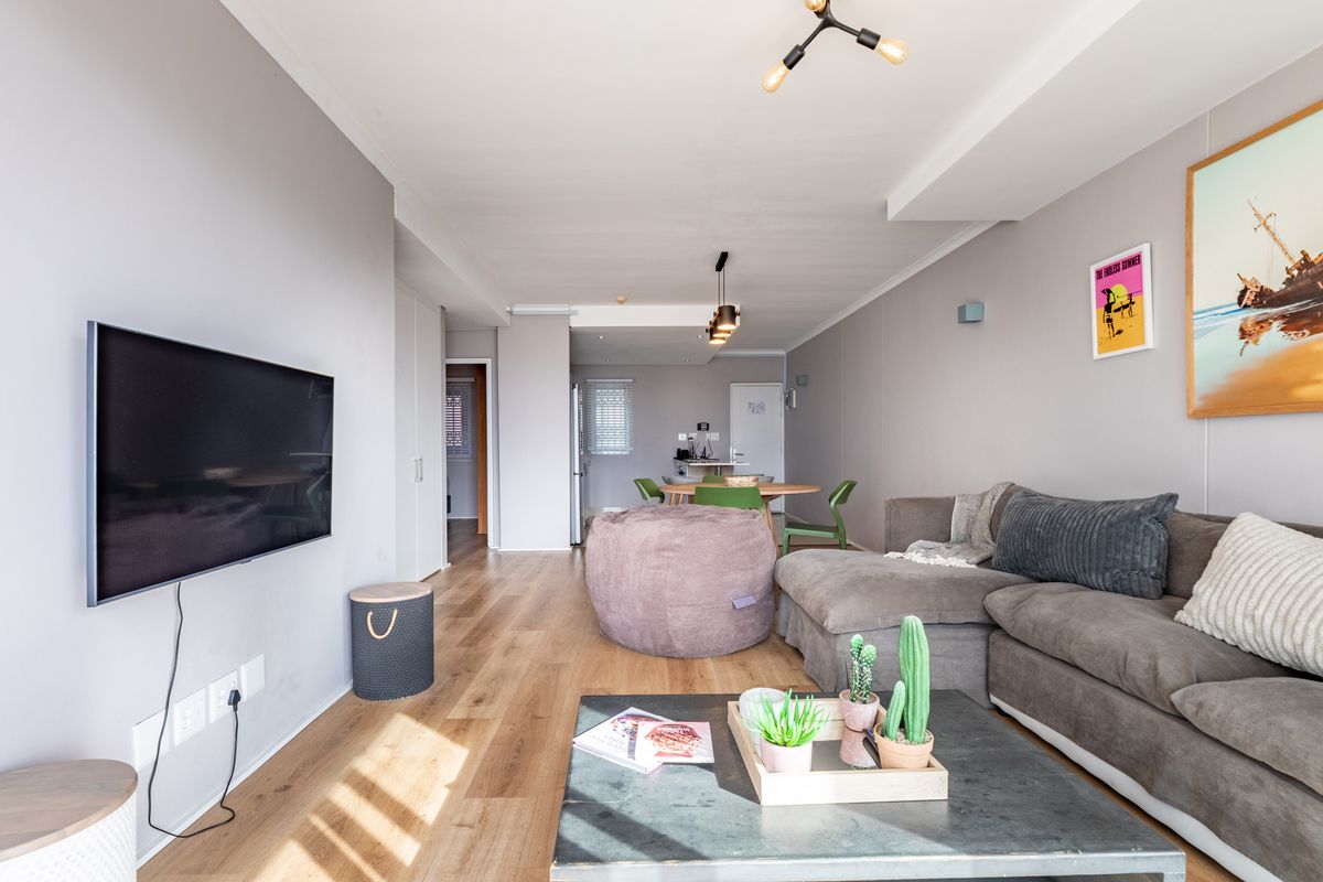 Beachfront Living in the Heart of Bloubergstrand - Photo 4