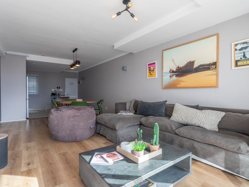 Beachfront Living in the Heart of Bloubergstrand - Photo 6