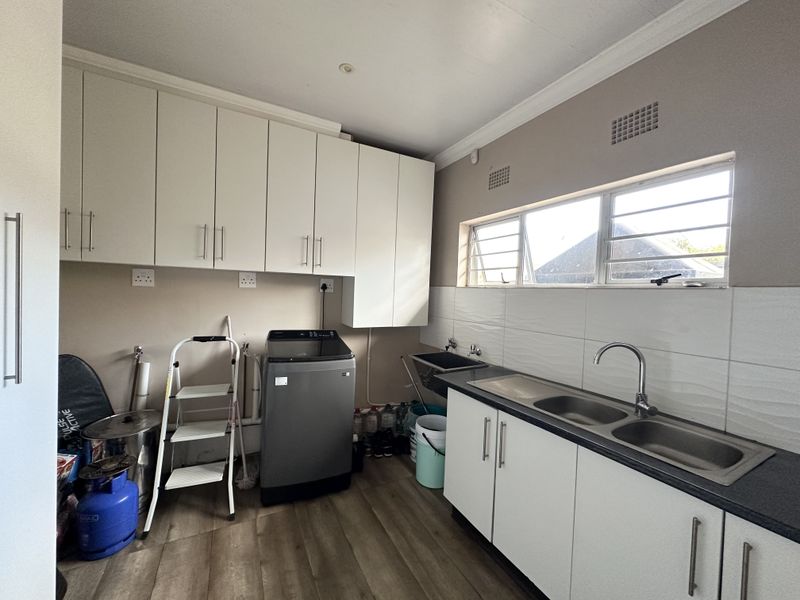 Live The Lifestyle, Love The Address - Your Next Chapter Starts Here! - Photo 10