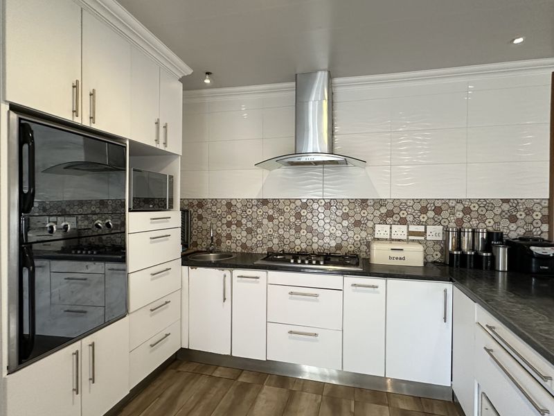 Live The Lifestyle, Love The Address - Your Next Chapter Starts Here! - Photo 8