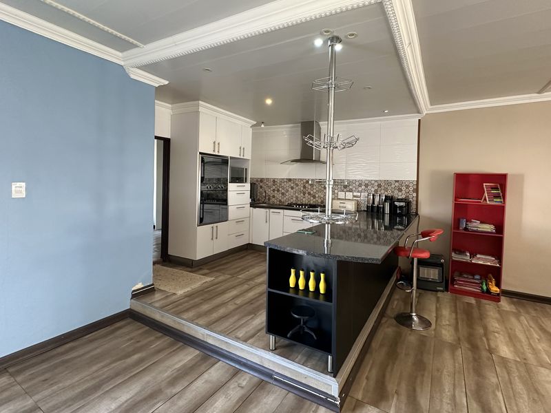 Live The Lifestyle, Love The Address - Your Next Chapter Starts Here! - Photo 7