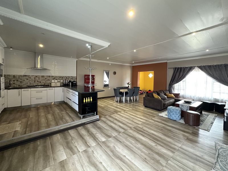 Live The Lifestyle, Love The Address - Your Next Chapter Starts Here! - Photo 6