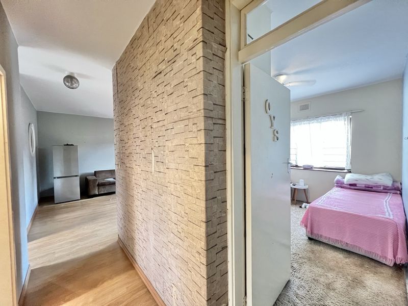 Musgrave Three Bedroom Flat Investment - Photo 8