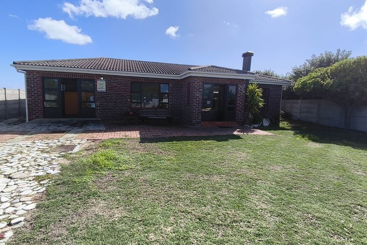 House For Sale In Gansbaai - Photo 2