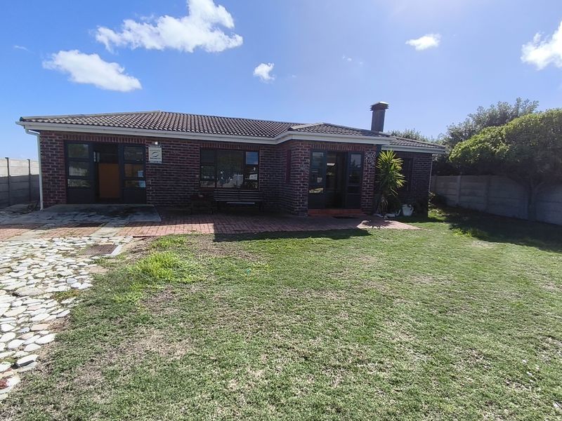 House For Sale In Gansbaai - Photo 2