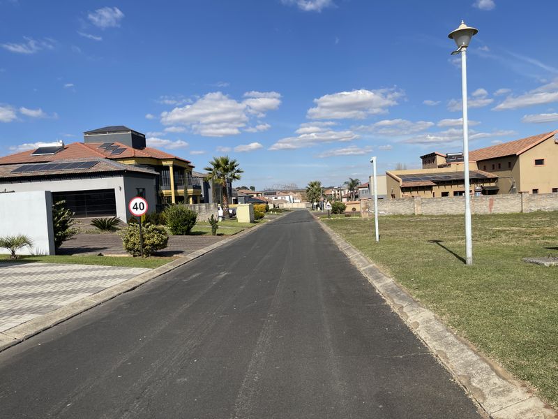 Vacant Land For Sale in Eligwa Estate. - Photo 6