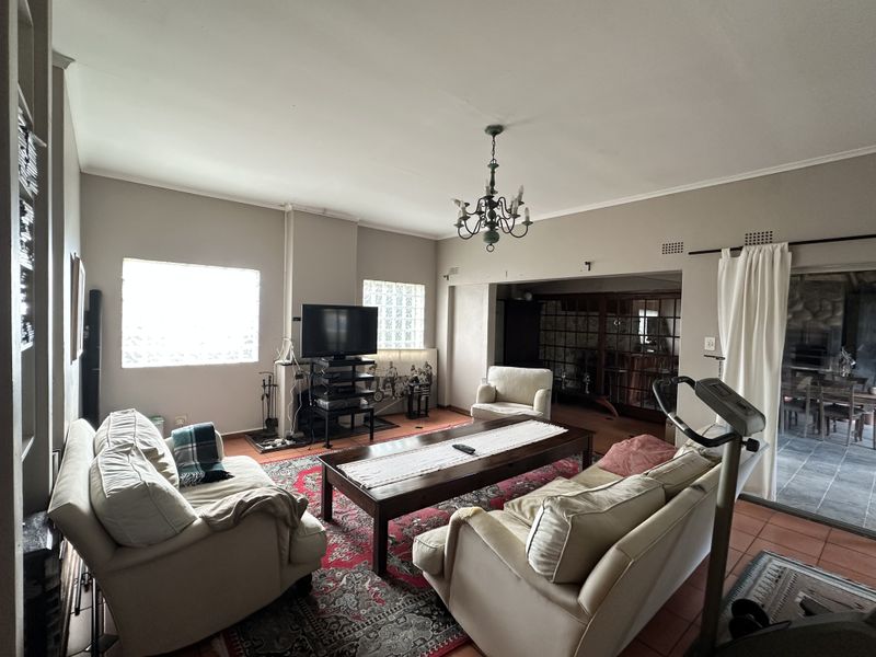 Where Location Meets Lifestyle - An Entertainers Dream - Photo 3