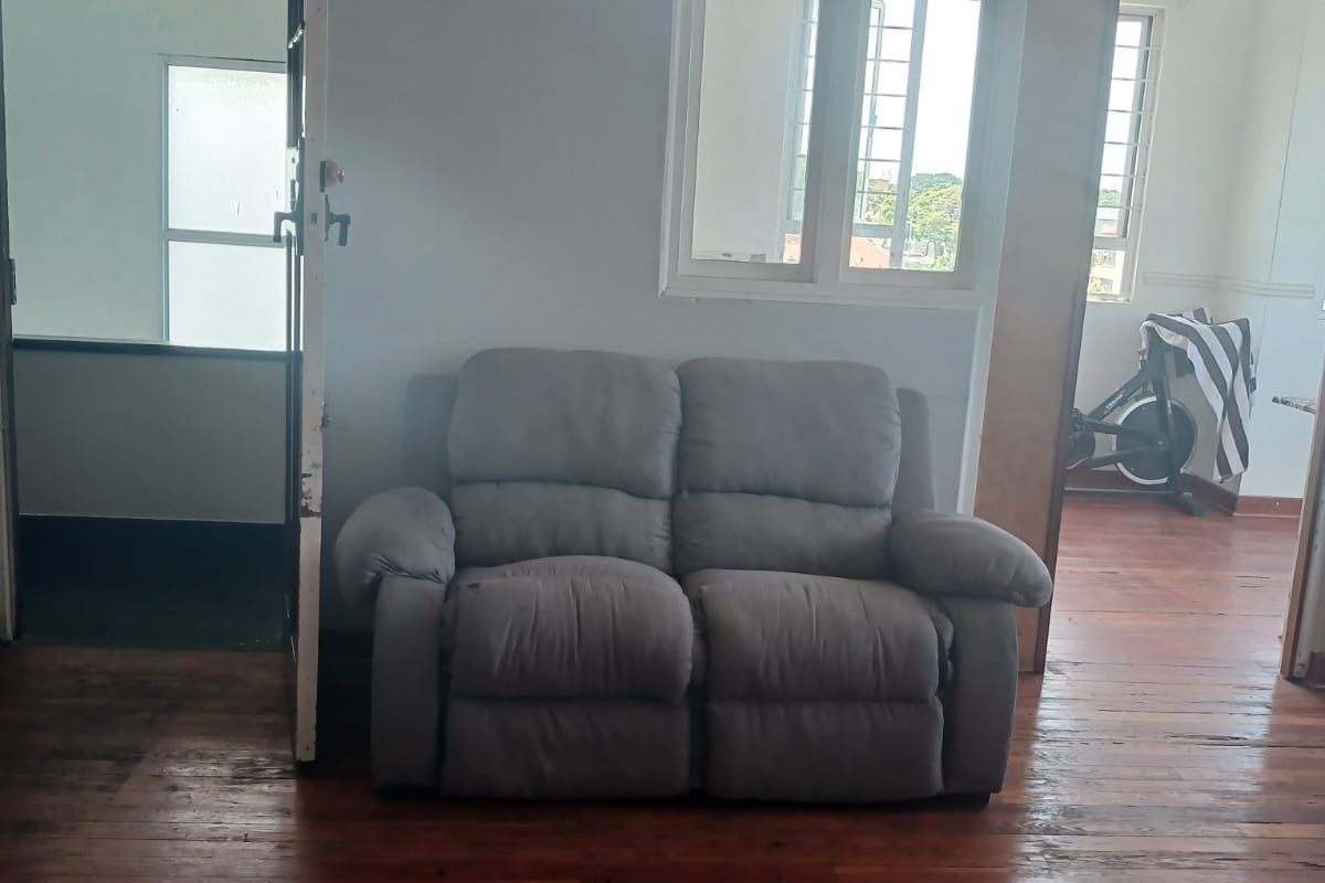 1.5 Bedroom Apartment. - Photo 3