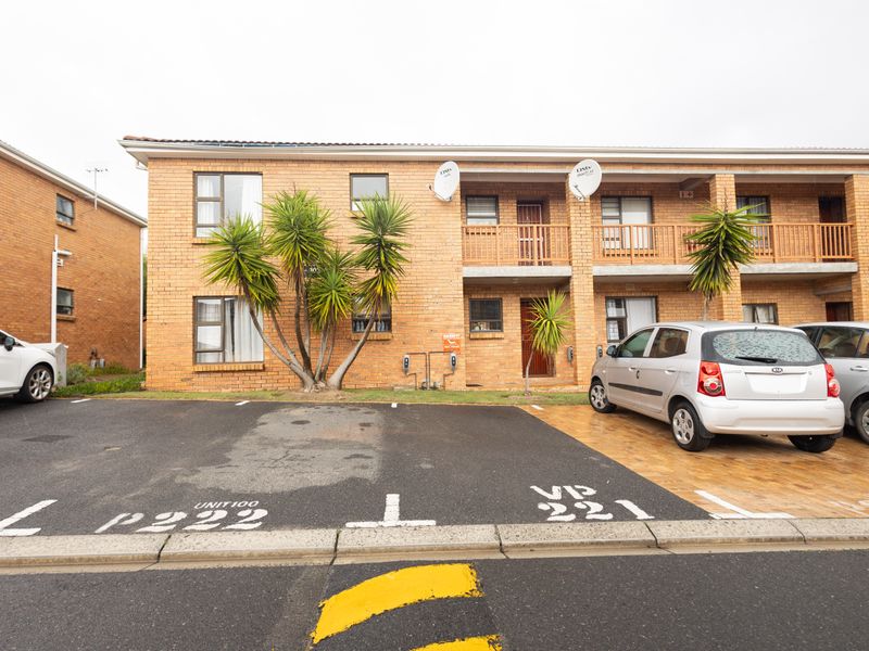 Stunning 2-bedroom apartment for sale in Sonstraal Heights, Durbanville – perfect for modern living - Photo 1