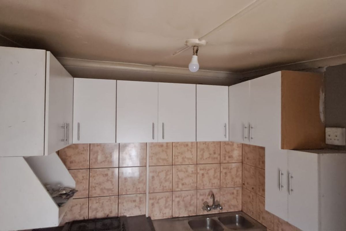 3 Bedroom House for Sale - Photo 4