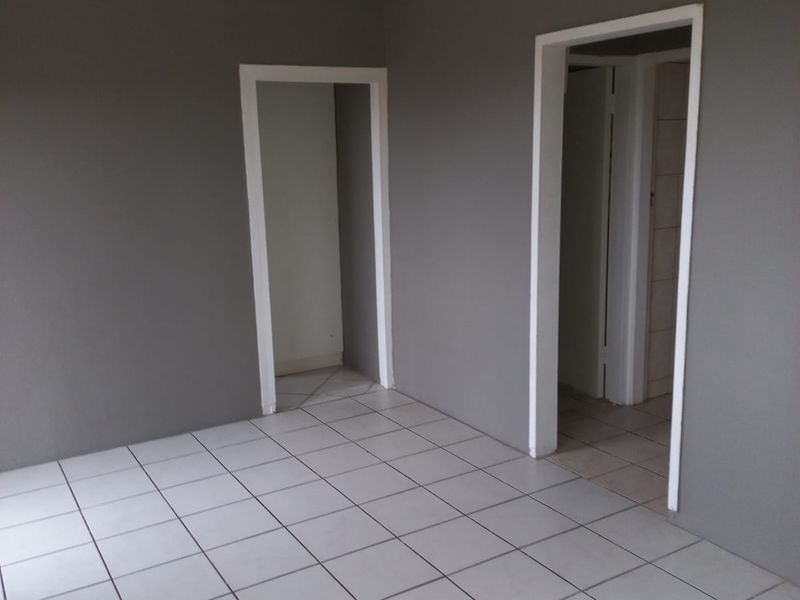 3 Bedroom House for Sale - Photo 5