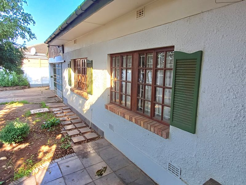 House for Sale in Despatch Central - Photo 5