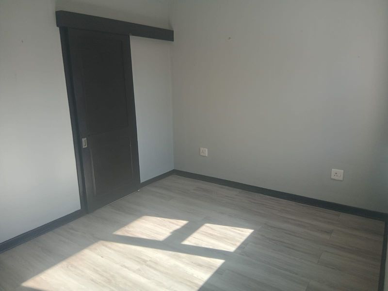 Stylish, Secure & Designed for Easy Living - Photo 5