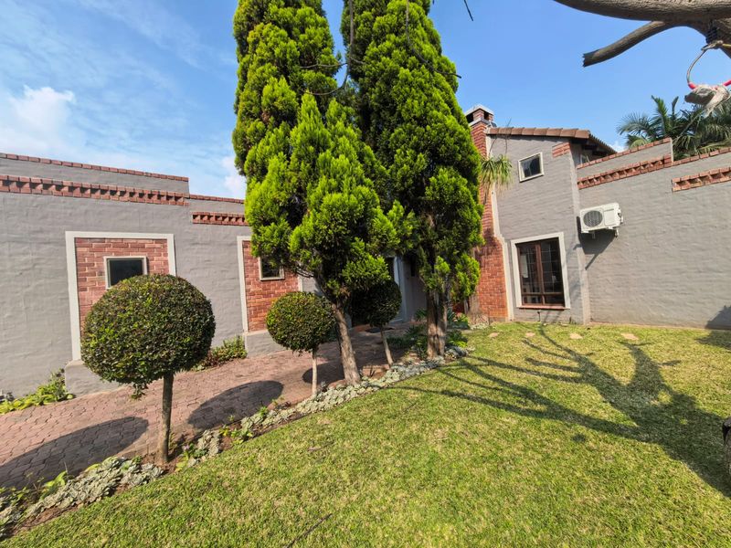 3-Bedroom Family Home in a Secure Complex - Photo 2