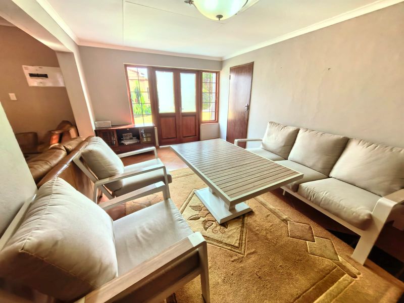 3-Bedroom Family Home in a Secure Complex - Photo 9