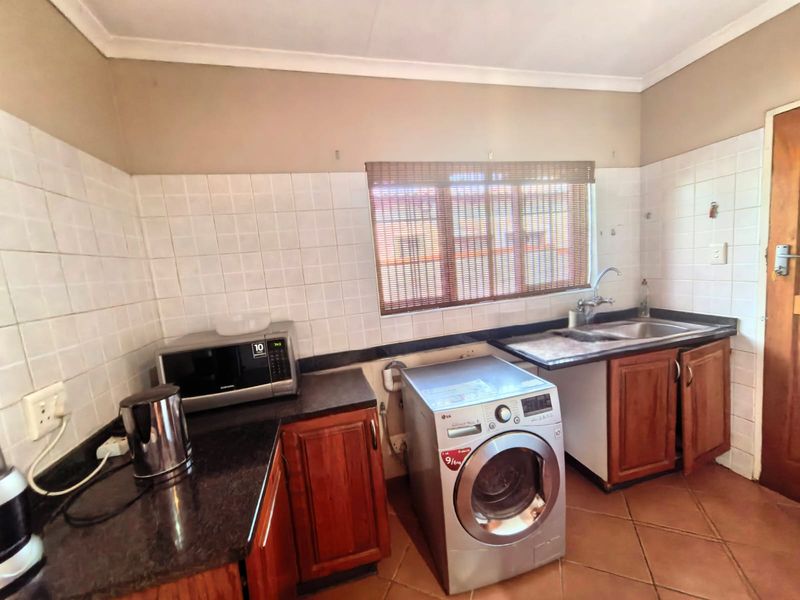 3-Bedroom Family Home in a Secure Complex - Photo 6