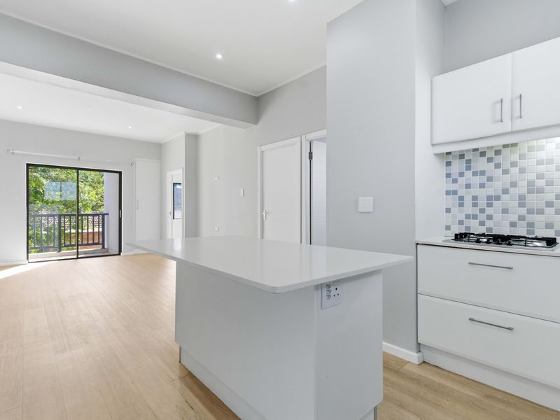 Hillcrest Central - Investor only - Ideal location, modern amenities - Photo 5
