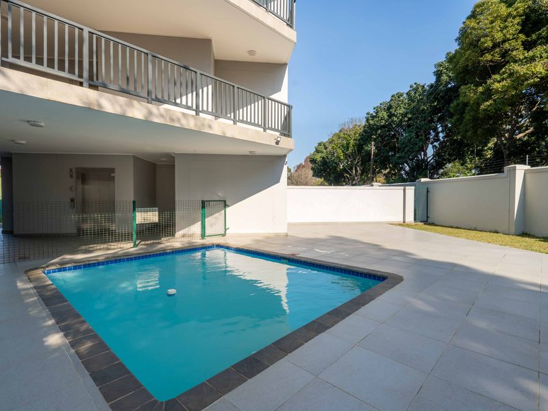 Hillcrest Central - Investor only - Ideal location, modern amenities - Photo 3