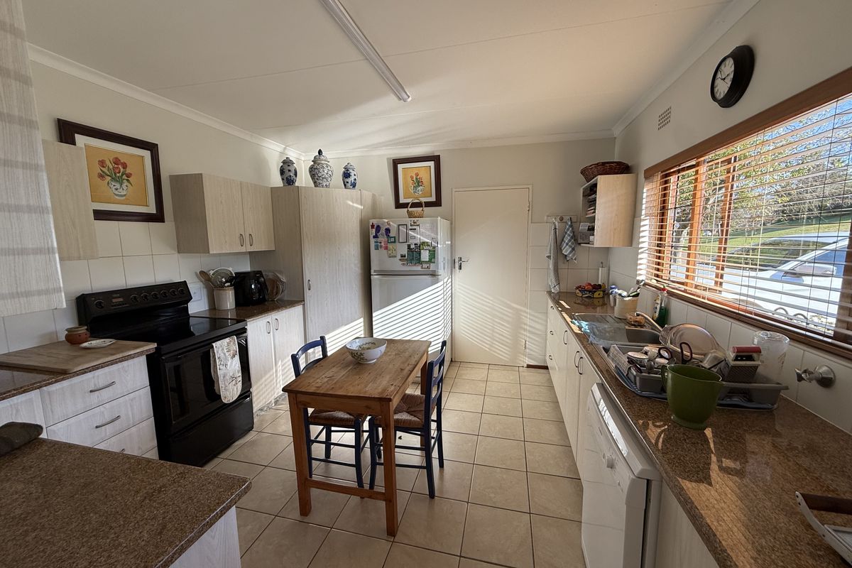 An absolute winner in the Game Estate of Amber Valley - Photo 3