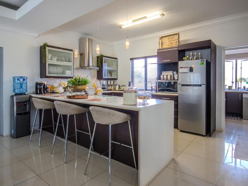 Stunning family home in Vaal Marina.Vaal Dam - Photo 8