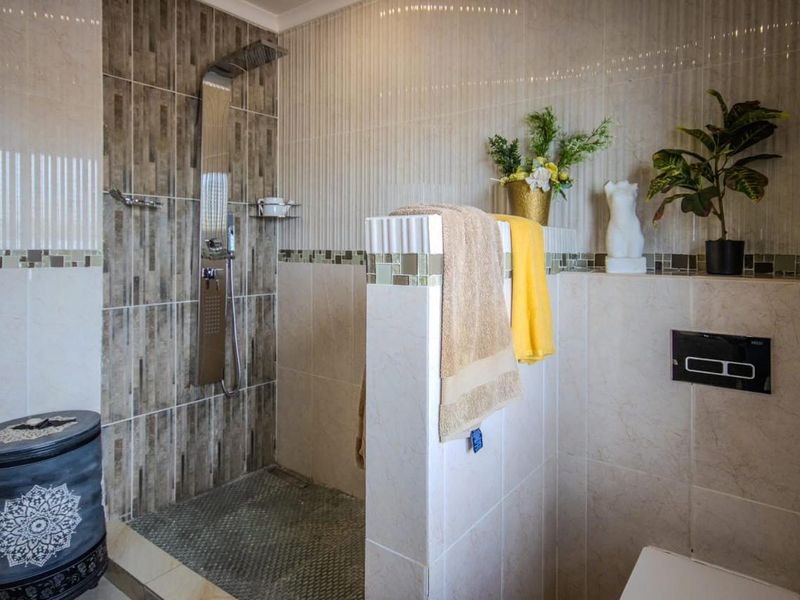 Stunning family home in Vaal Marina.Vaal Dam - Photo 6