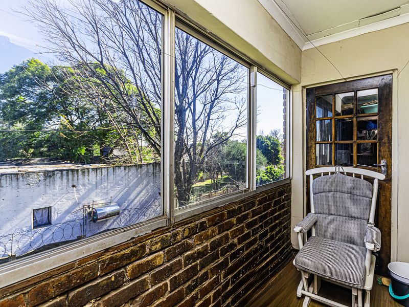 Modern 2 Bedroom Apartment – Ready for Immediate Occupation! - Photo 8