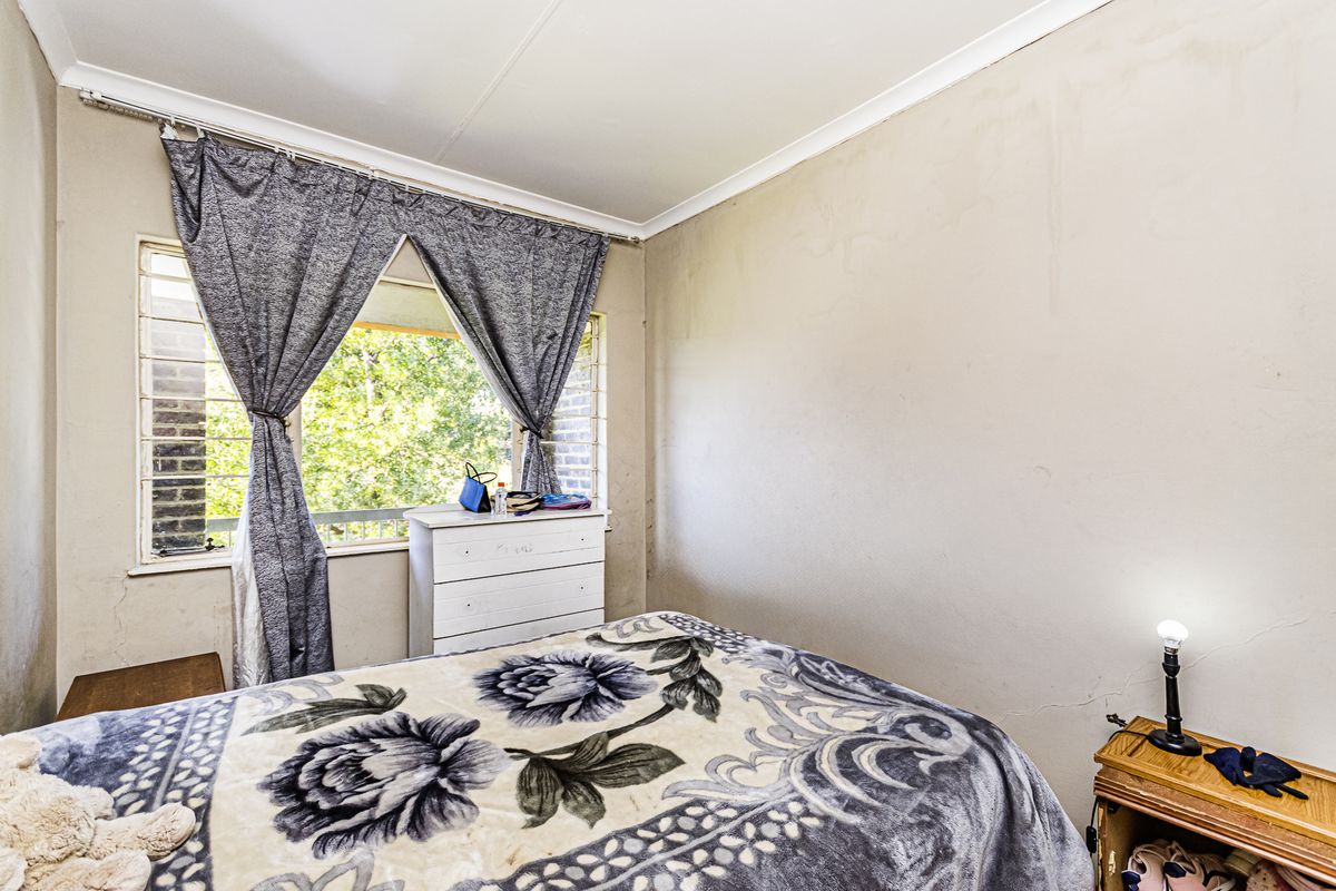 Modern 2 Bedroom Apartment – Ready for Immediate Occupation! - Photo 5