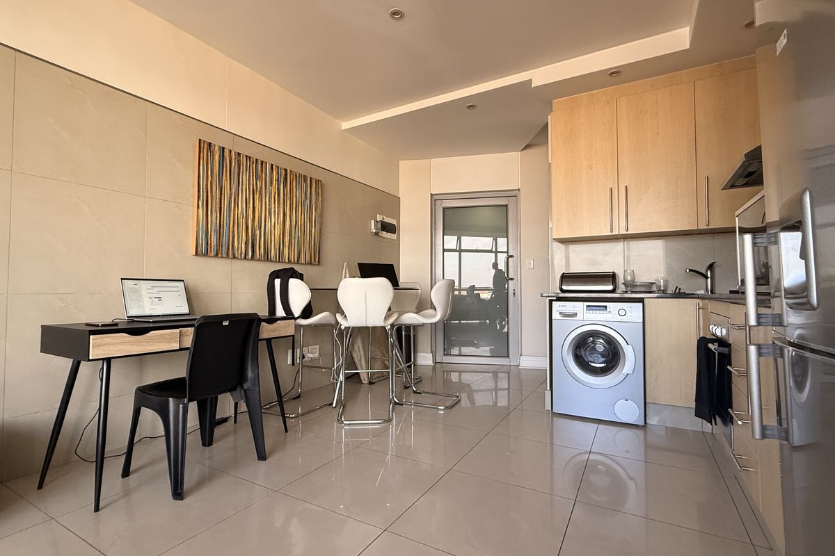 Experience Prime Sandton Living from the 8th Floor - Photo 2