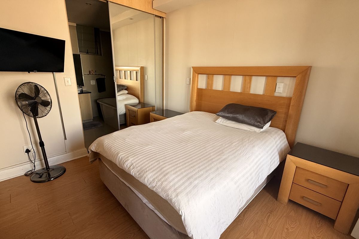 Experience Prime Sandton Living from the 8th Floor - Photo 5