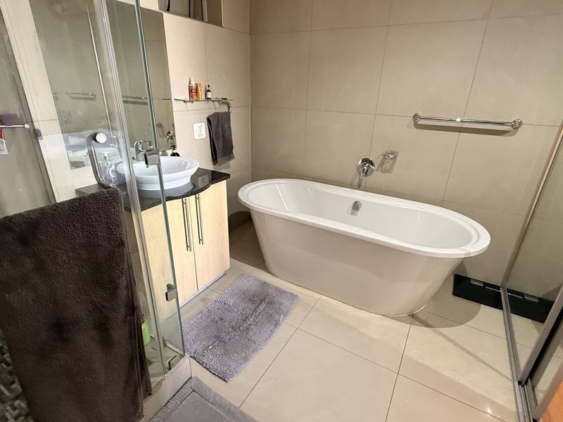 Experience Prime Sandton Living from the 8th Floor - Photo 7