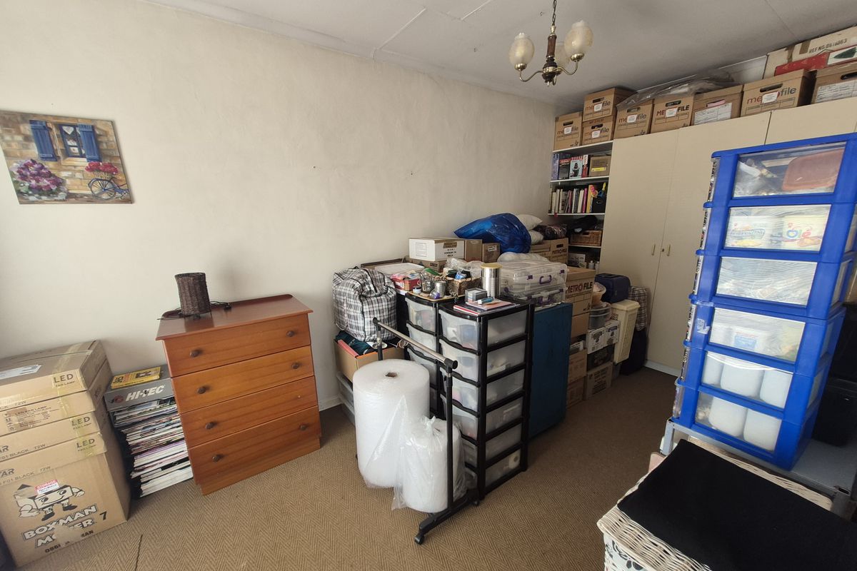 Spacious and full of charm - Photo 3