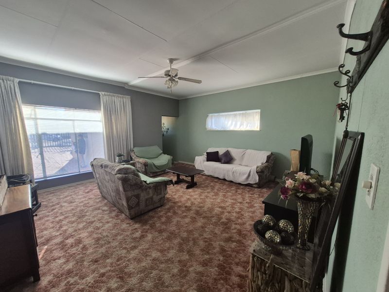 Spacious and full of charm - Photo 8