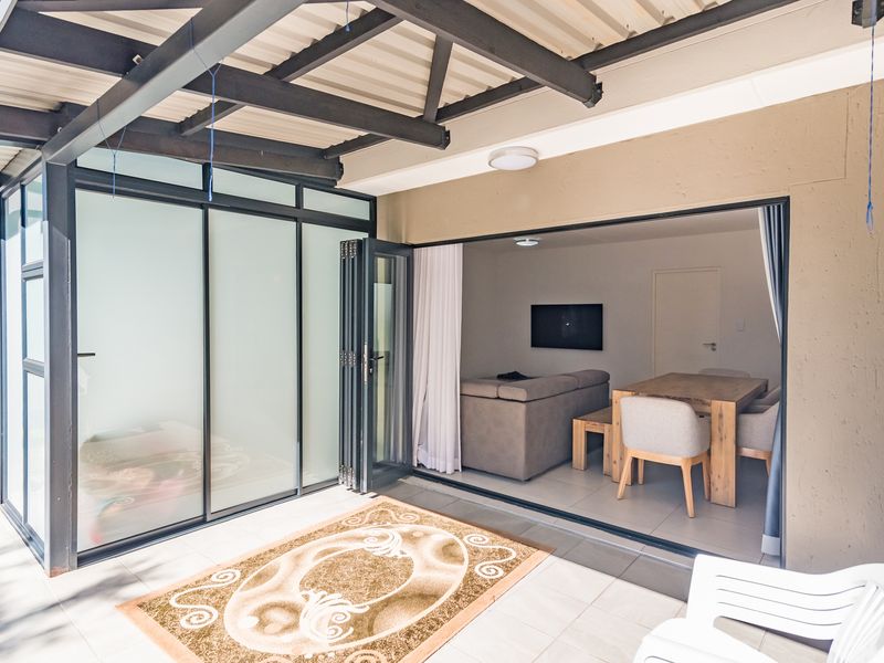 Modern Family Living in the Heart of Jackal Creek Golf Estate - Photo 5
