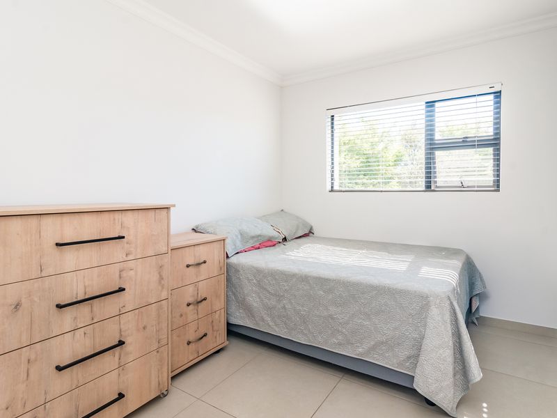 Modern Family Living in the Heart of Jackal Creek Golf Estate - Photo 7