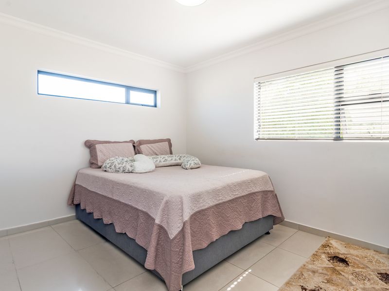 Modern Family Living in the Heart of Jackal Creek Golf Estate - Photo 6