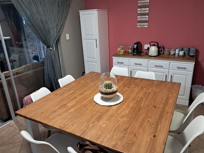 Exclusive Sole Mandate – Secure Estate Living at Its Best! - Photo 6