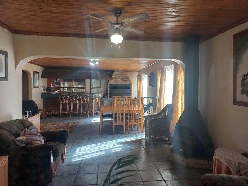 House to rent - Photo 3