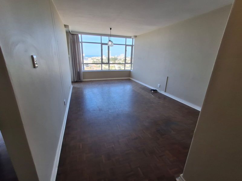 Marine Towers 1 bedroom apartment - Photo 6