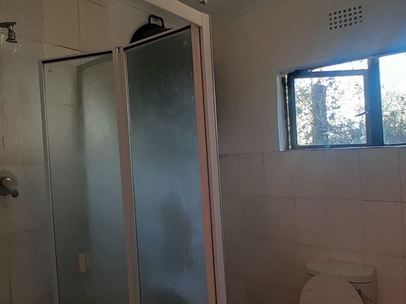 Available One-Room Apartment for Rent - Photo 7