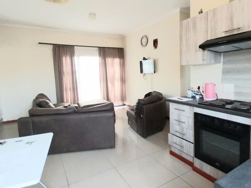 3 Bedroom house for sale in Graceland - Photo 5