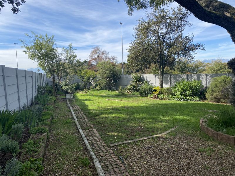 Plot and Plan opportunity in Prestigious Durbanville Hills - Photo 4