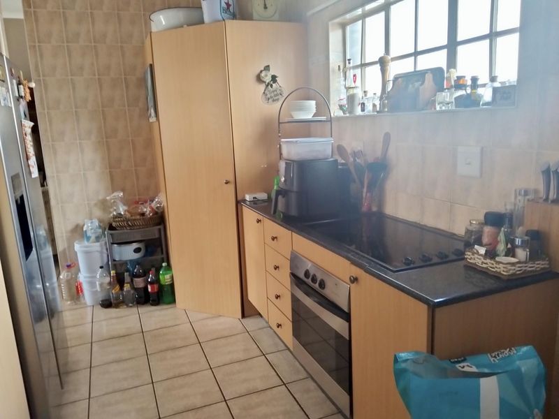 Spacious duplex in small complex in Cul de sac. - Photo 7