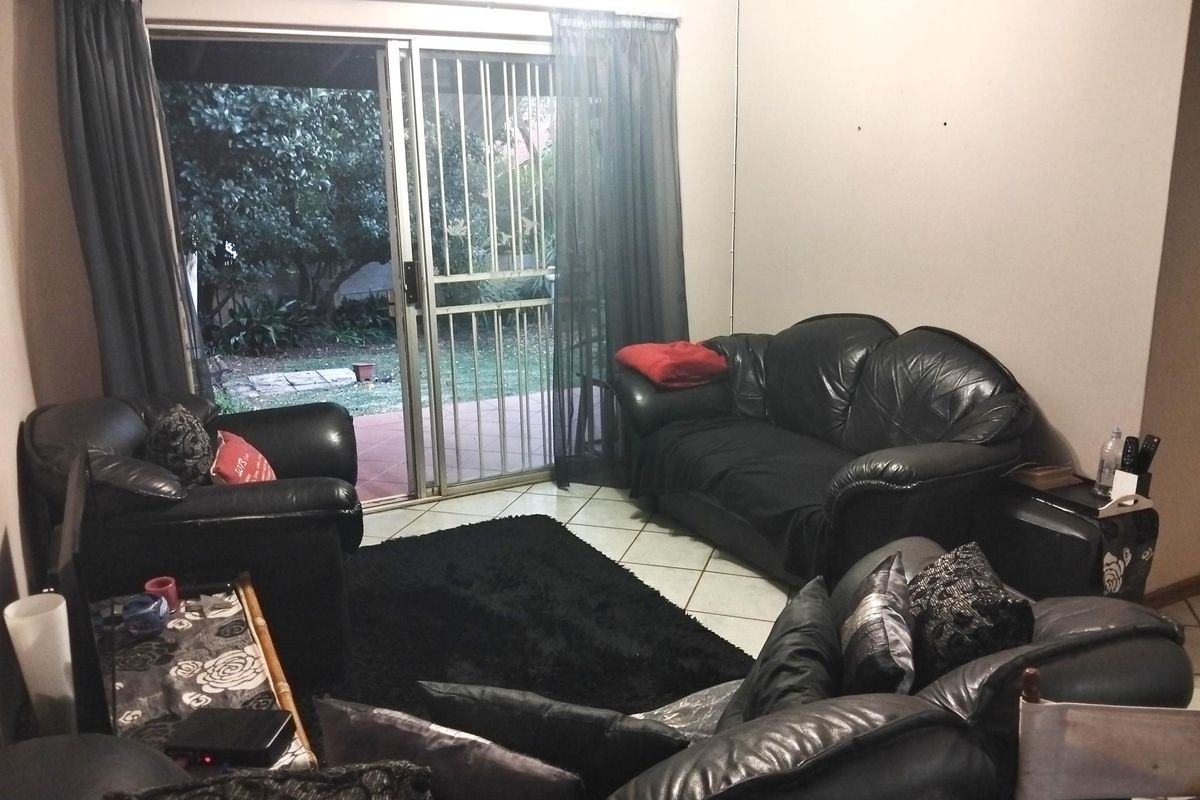 Perfect starter up or investment property! - Photo 3