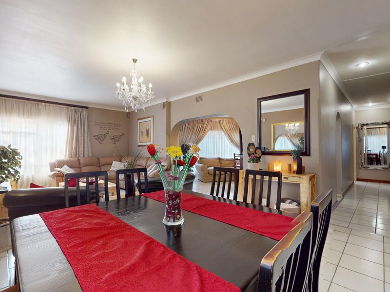 Starting to bid from R1,899,000! Non-Distressed Live Luxury Auction! - Photo 9