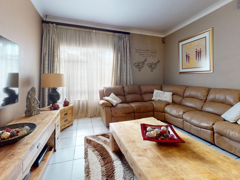 Starting to bid from R1,899,000! Non-Distressed Live Luxury Auction! - Photo 8
