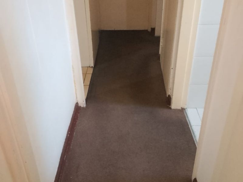 2 Spacious Bedroom Flat - Photo 5
