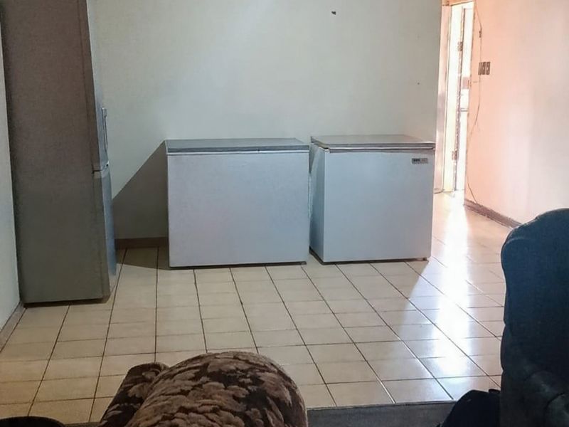 2 Spacious Bedroom Flat - Photo 4