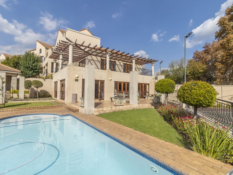 Stylish, Pet friendly  Garden Apartment. - Photo 1