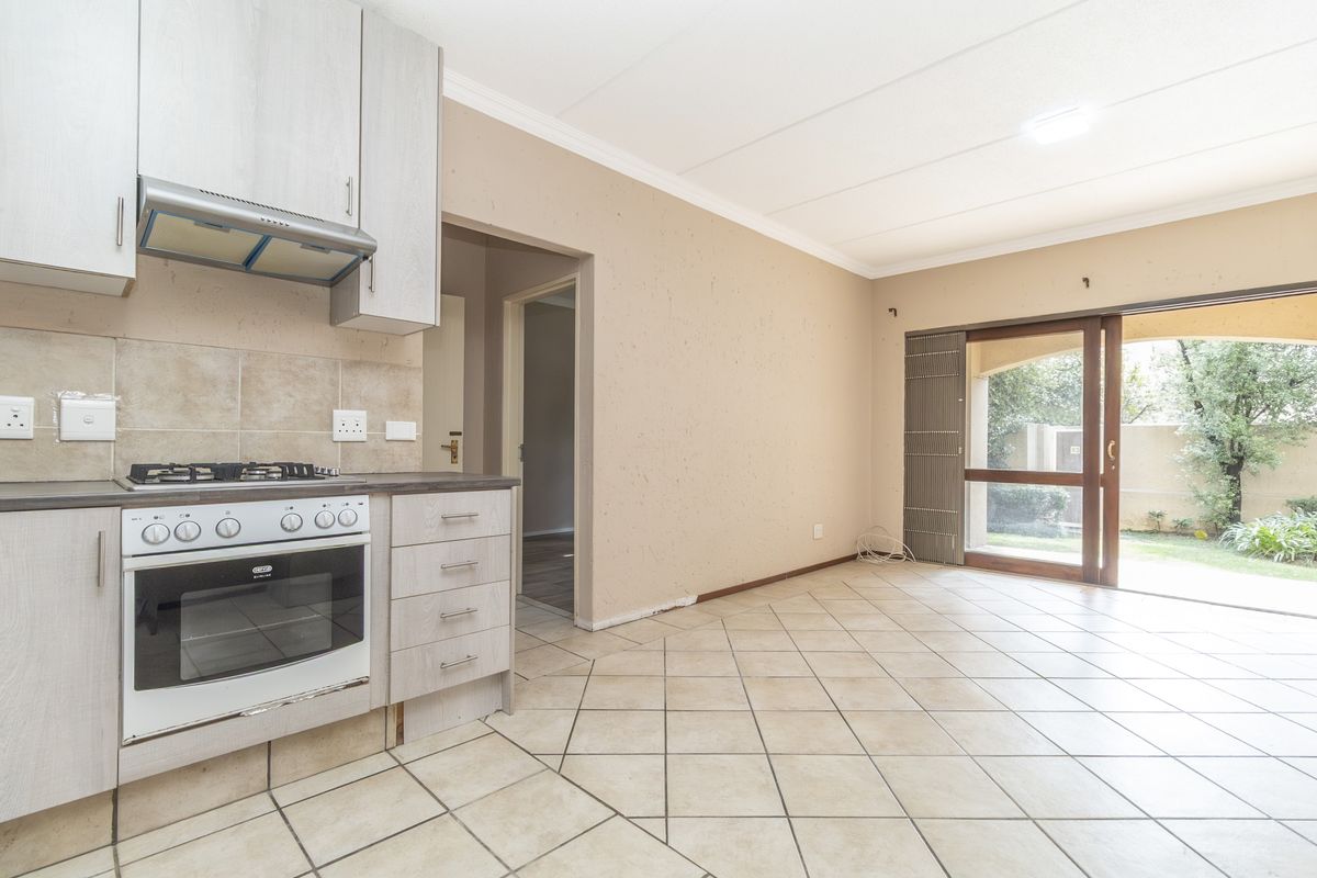 Stylish, Pet friendly  Garden Apartment. - Photo 5