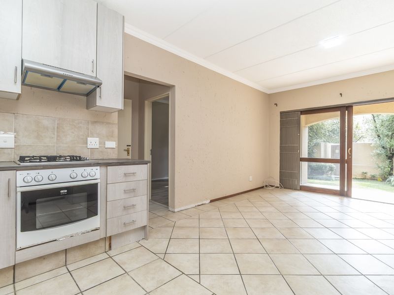 Stylish, Pet friendly  Garden Apartment. - Photo 5